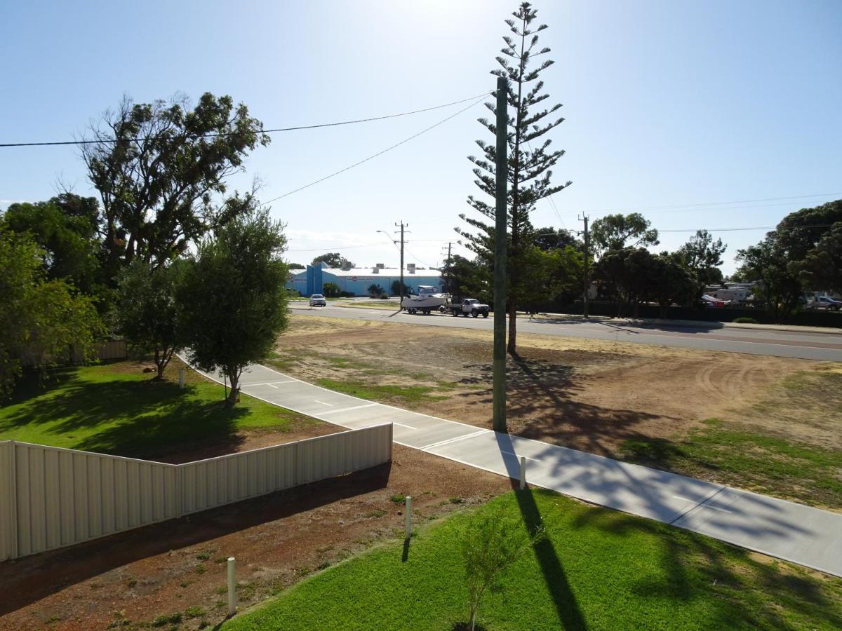 Central Views Jurien Bay Exterior foto